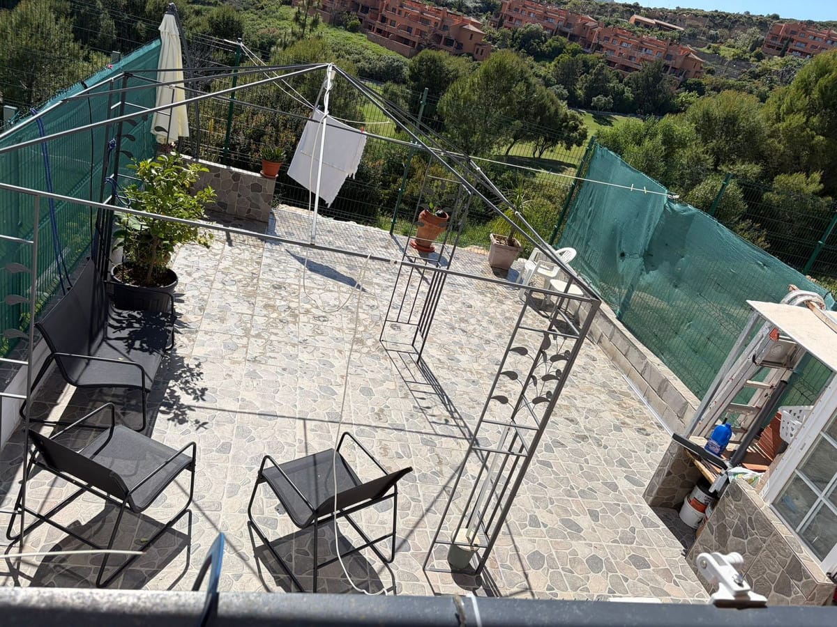 Halfvrijstaande woning met panoramisch zee-, berg- en golfzicht in Casares Playa in Casares Playa - foto 3