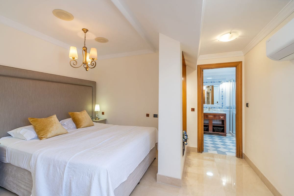 5-slaapkamer duplex penthouse in Marbella op 200 meter van het strand in Marbella - foto 15