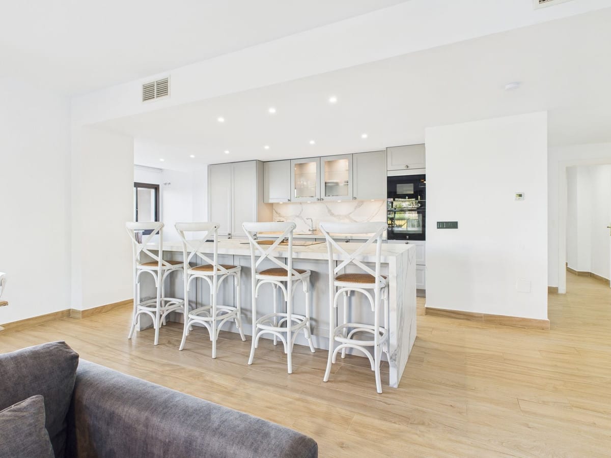 3-slaapkamer appartement aan de kust in La Duquesa – Marina Duquesa in La Duquesa - foto 8