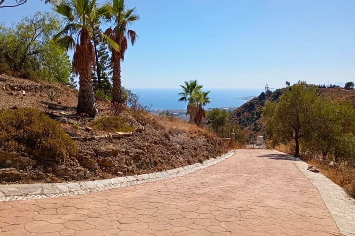 4-slaapkamer villa in Sayalonga met panoramisch uitzicht in Sayalonga - foto 3