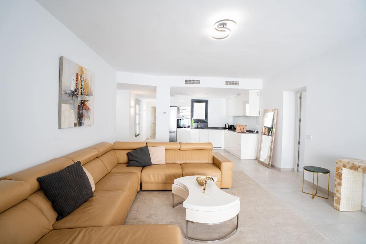 Ruim 3-slaapkamer appartement in Puerto Banús Marina in Puerto Banús - foto 5