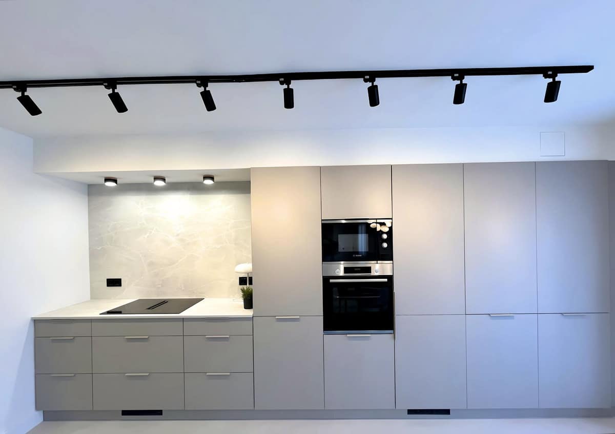 Drie-slaapkamerappartement op de begane grond met privé tuin in Nueva Andalucía in Nueva Andalucía - foto 14