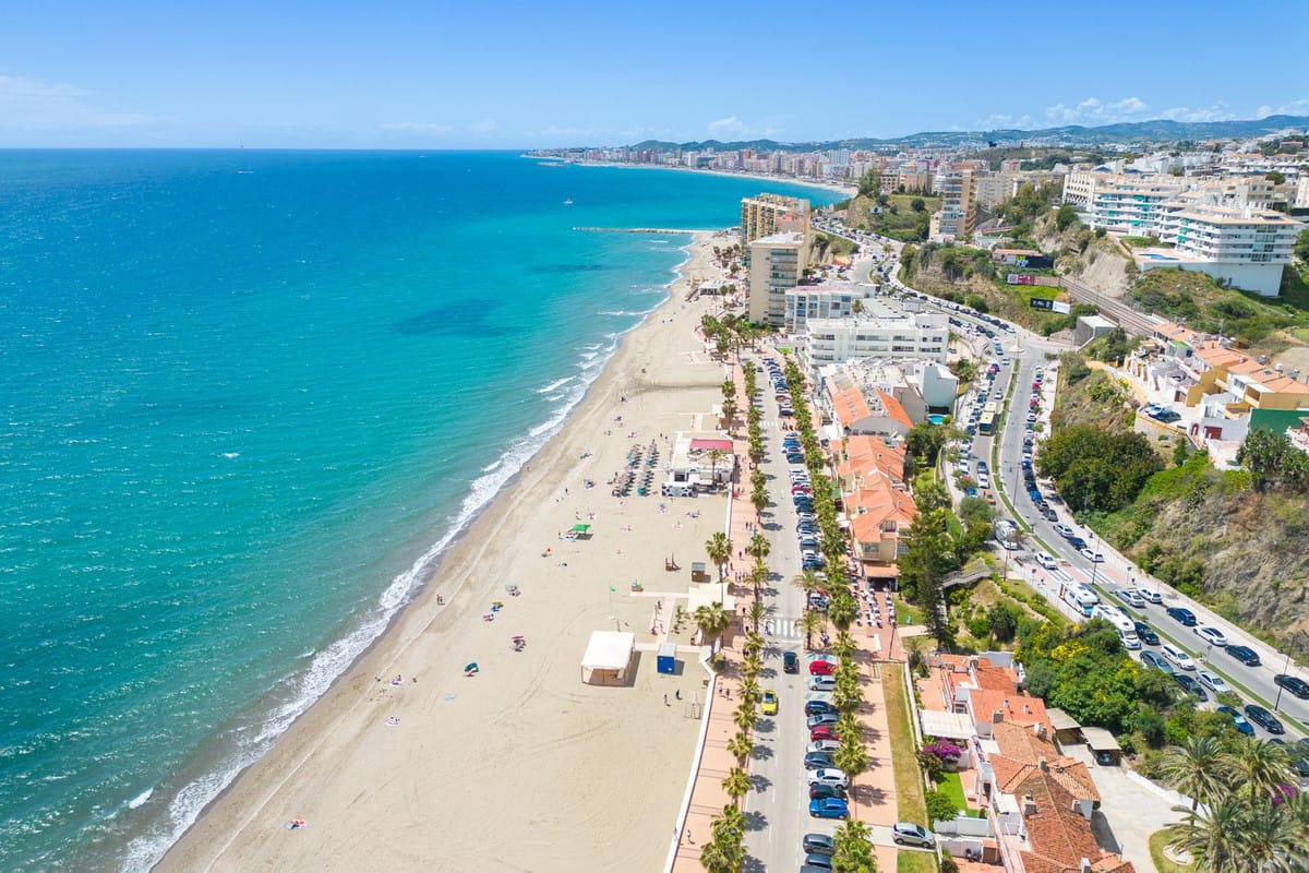 Penthouse met drie slaapkamers in Fuengirola (Carvajal) met privéterrassen en zeezicht in Fuengirola - foto 3