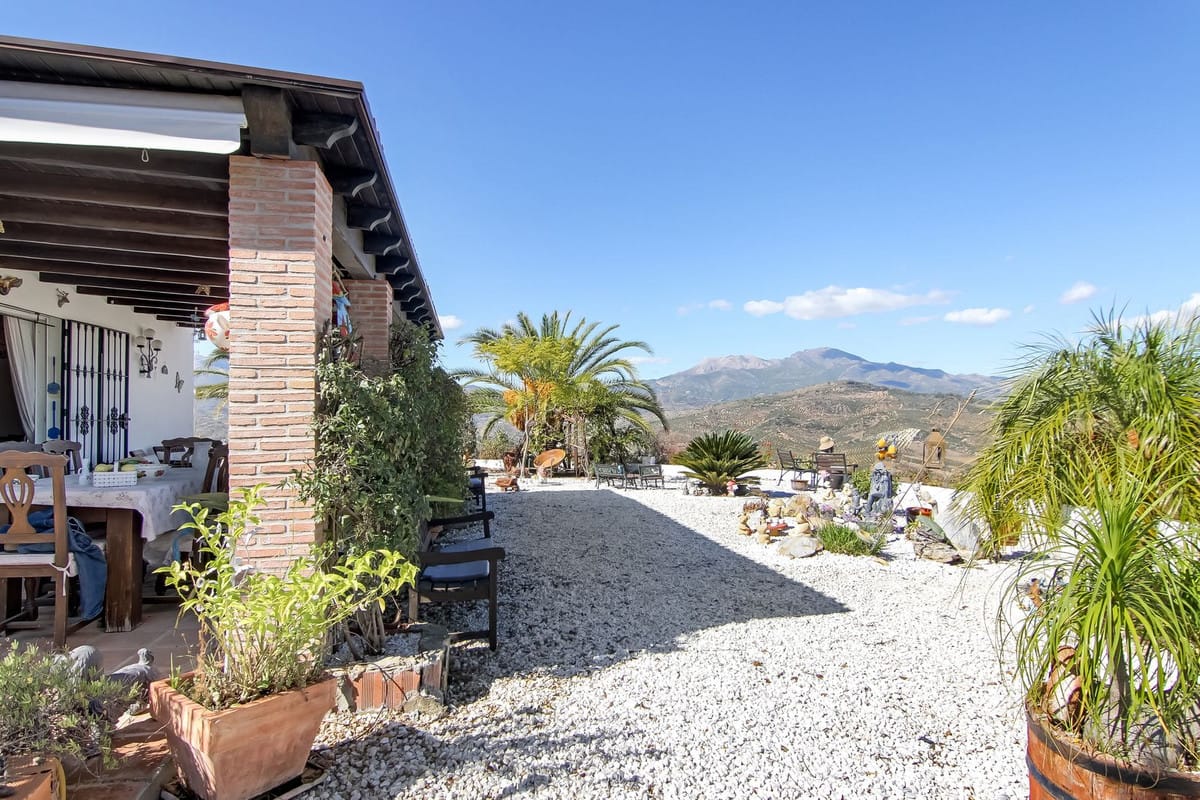 Finca met 3 slaapkamers in Guaro, Málaga in Guaro - foto 6