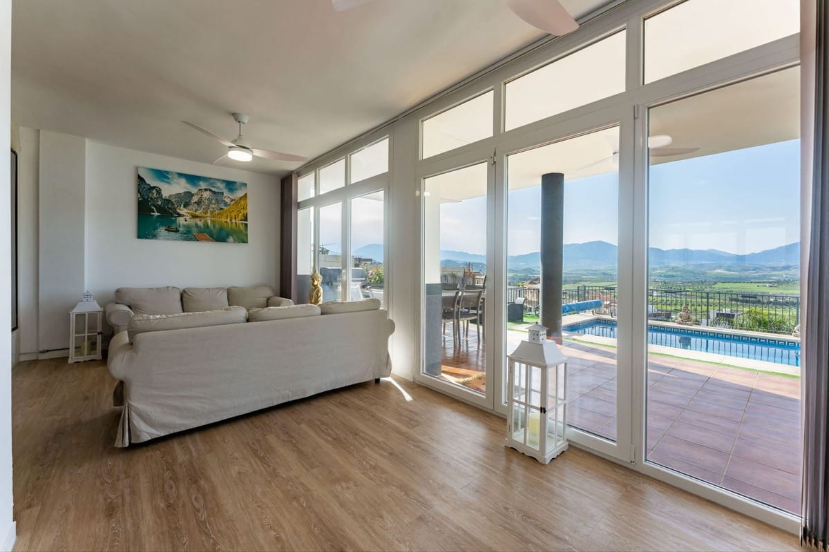 Vrijstaande villa met 5 slaapkamers in Coín in Coín - foto 7