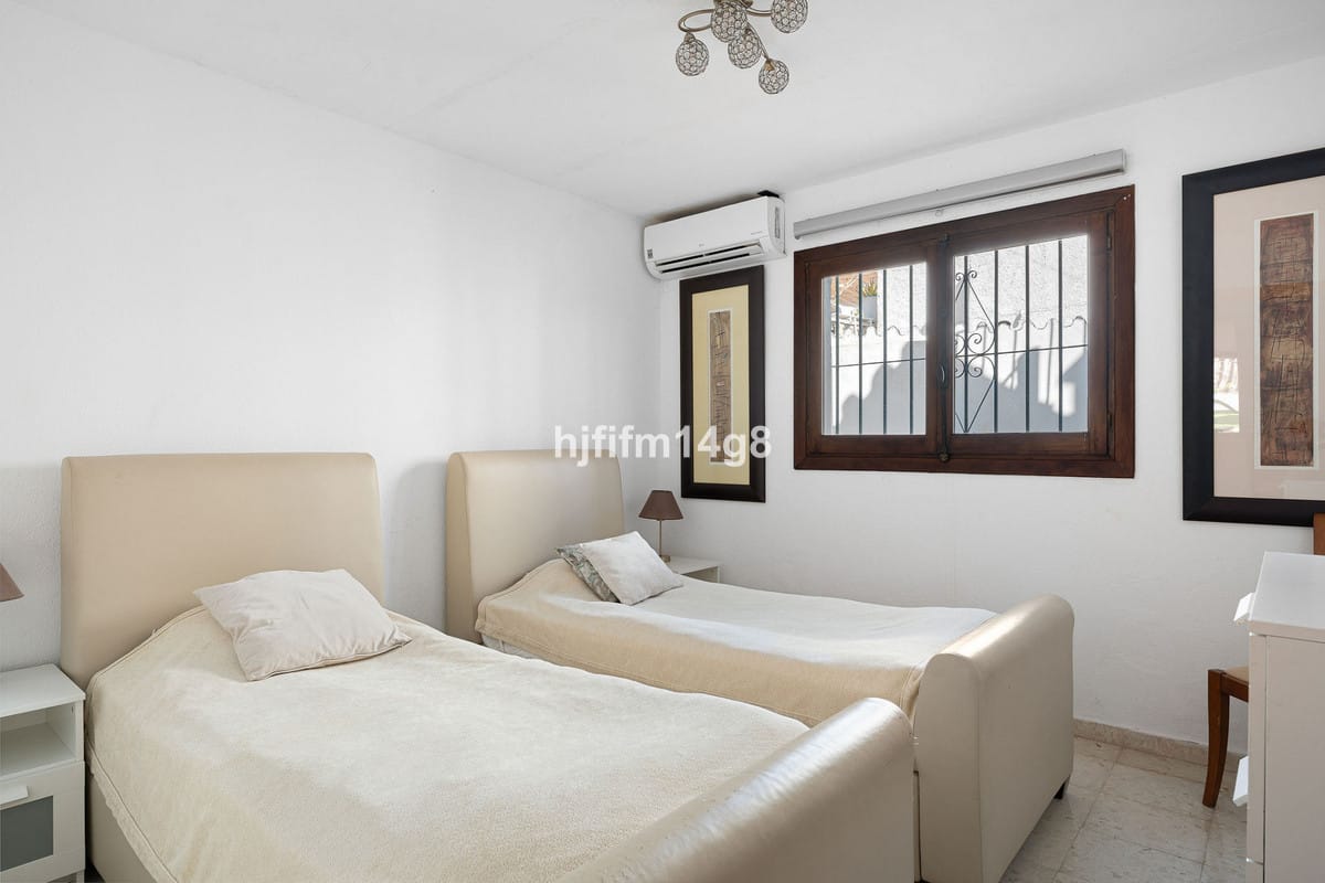 4-slaapkamer villa in La Campana, Nueva Andalucía in La Campana - foto 14