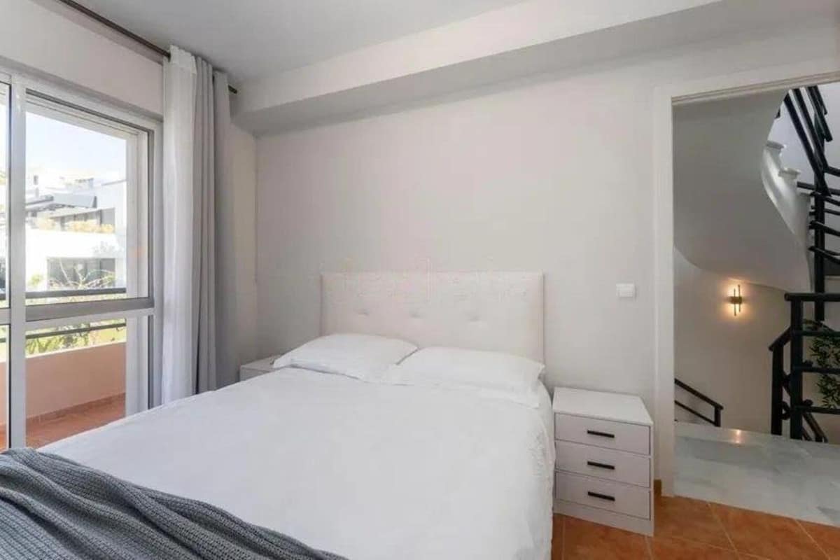 3-slaapkamer villa met zeezicht in Artola-Cabopino, Marbella in Marbella - foto 14