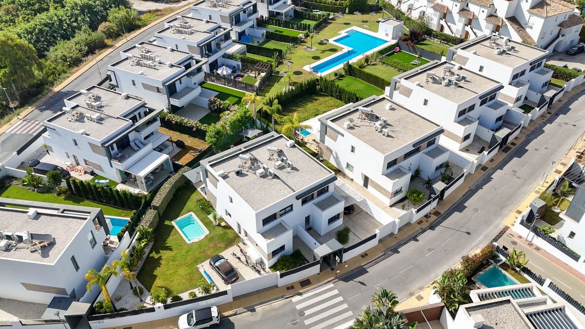 4-slaapkamer villa in Oasis 22, Selwo – New Golden Mile, Estepona in Selwo - foto 3