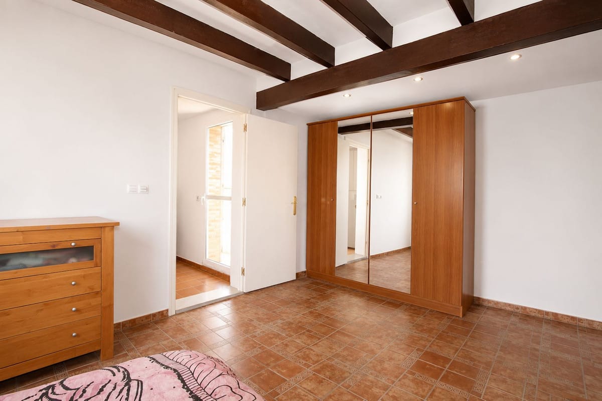 5-slaapkamer stadswoning in Marbella met onafhankelijk studio-appartement in Marbella - foto 13