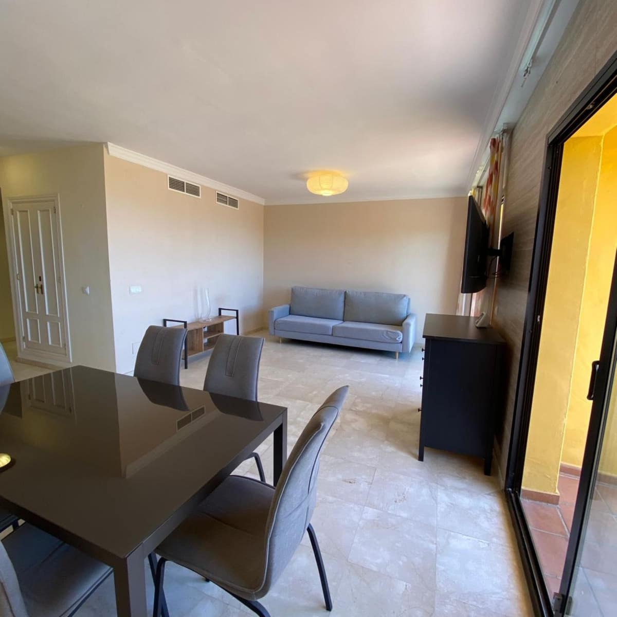 Appartement met 4 slaapkamers in Estepona in Estepona - foto 18