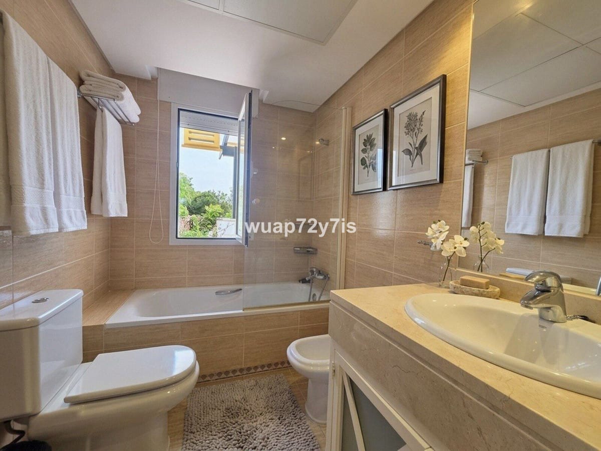 2 bedroom Apartment in Nueva Andalucía in Nueva Andalucía - foto 12