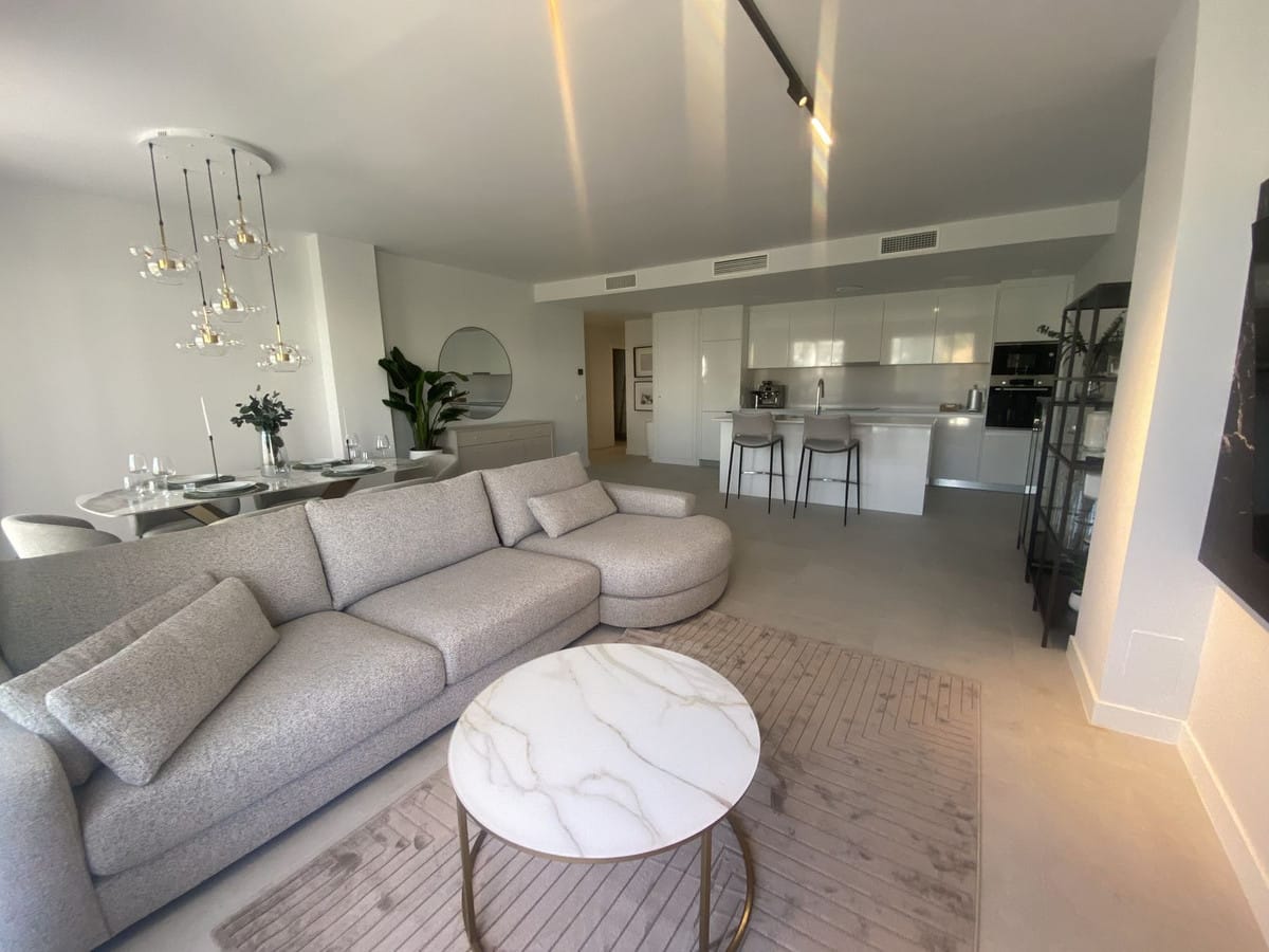 Drie-slaapkamerappartement in Estepona in Estepona - foto 4