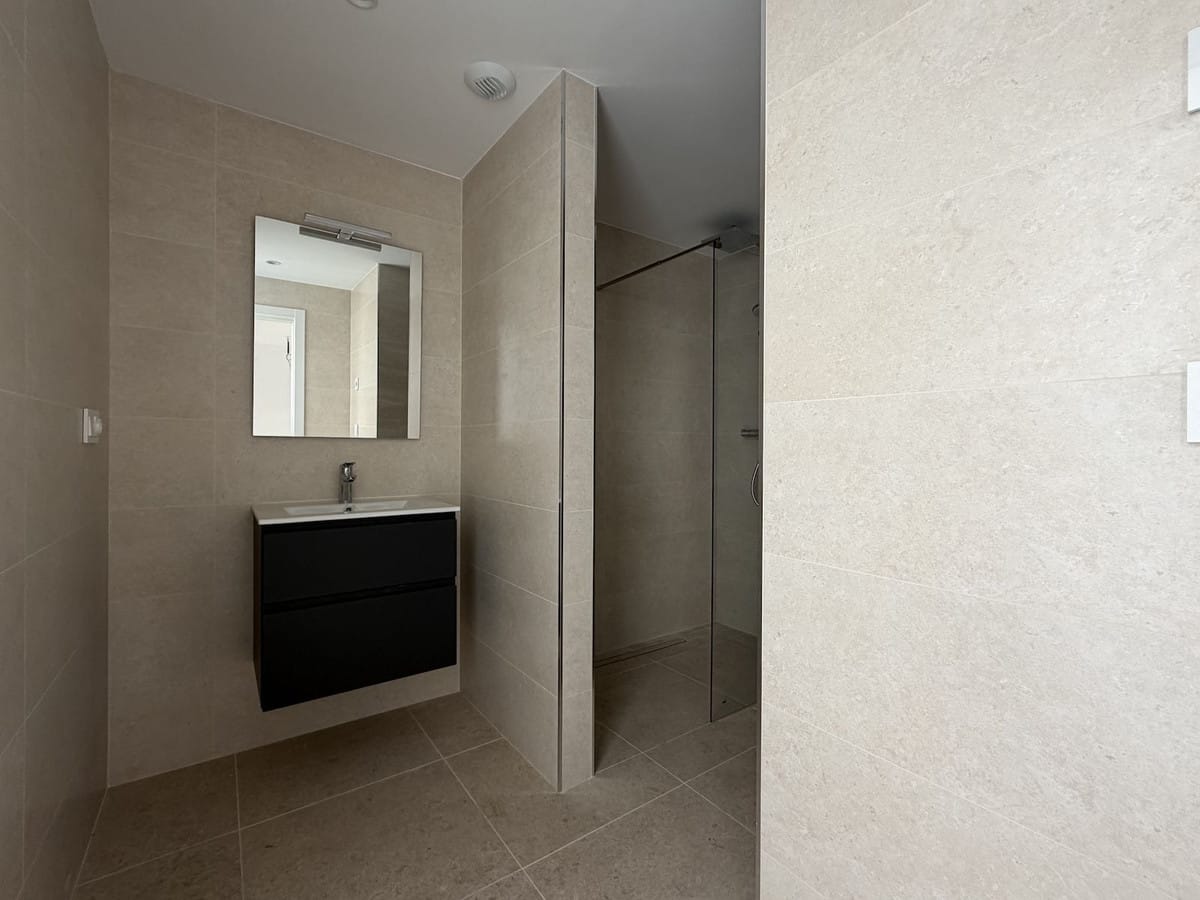 Drie-slaapkamerwoning in Torrox Costa in Torrox Costa - foto 11