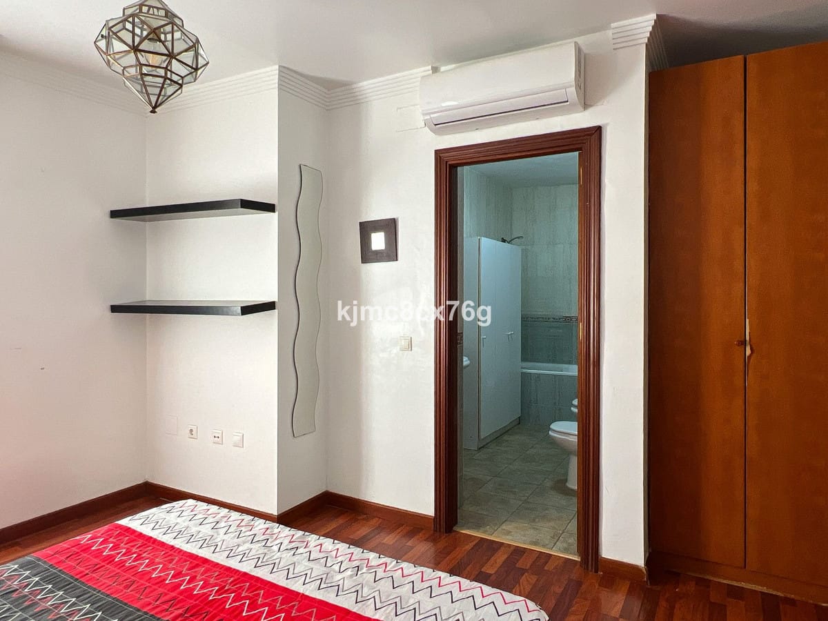Een slaapkamer appartement nabij Málaga historisch centrum - foto 11