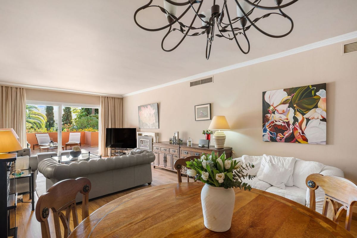 Appartement met twee slaapkamers in Marbella in Marbella - foto 10