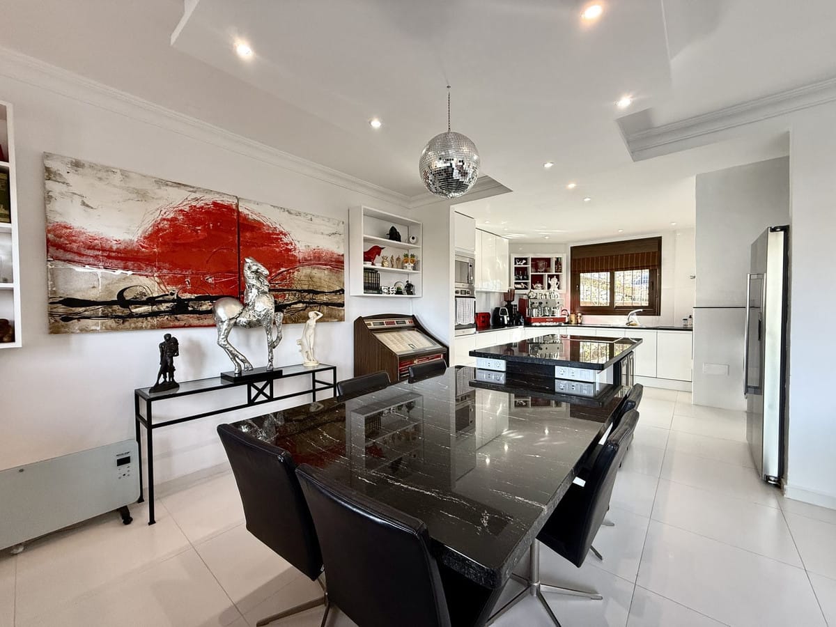 3-slaapkamer villa in Riviera del Sol in Riviera del Sol - foto 9