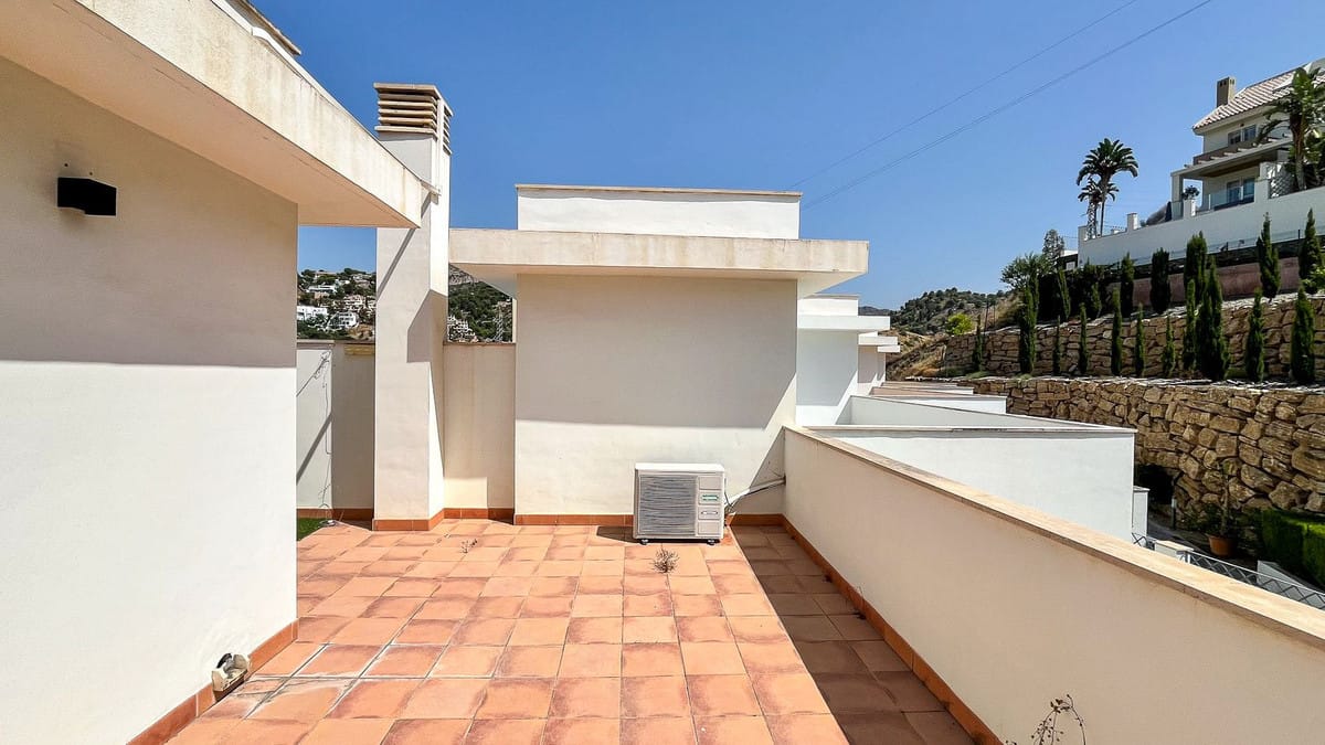 3-slaapkamerwoning in Málaga met panoramisch zeezicht in Málaga - foto 13