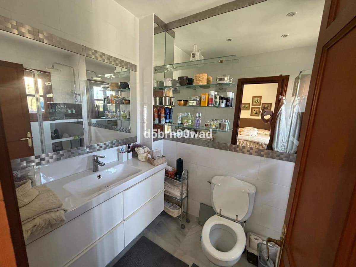 Traditionele 3-slaapkamer townhouse met zeezicht in Nagüeles, Marbella in Marbella - foto 14