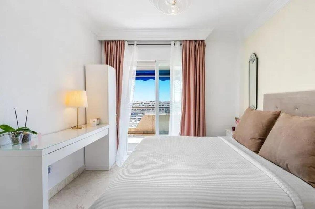 2 bedroom Apartment in Puerto Banús in Puerto Banús - foto 4