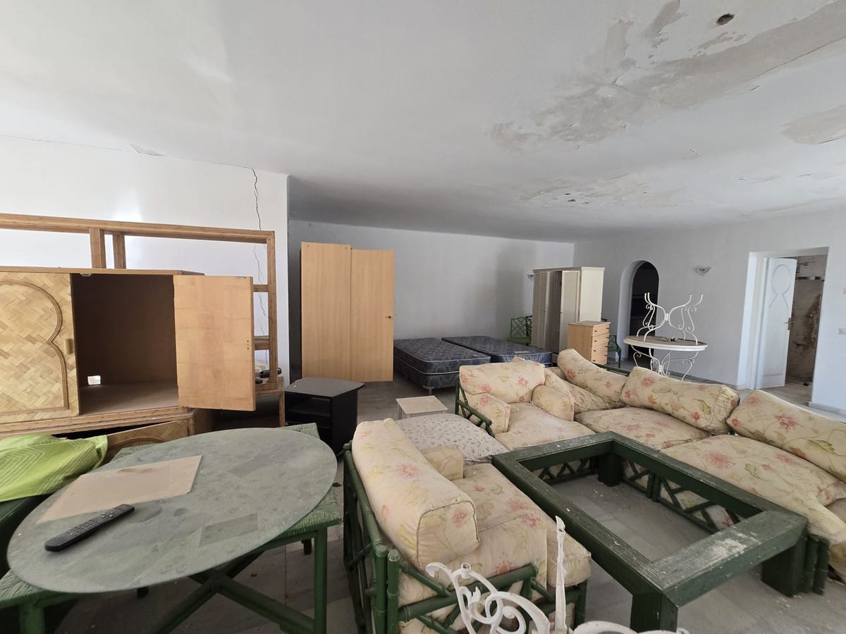 6-slaapkamer villa in Marbella Hill Club – renovatieproject in Marbella - foto 14