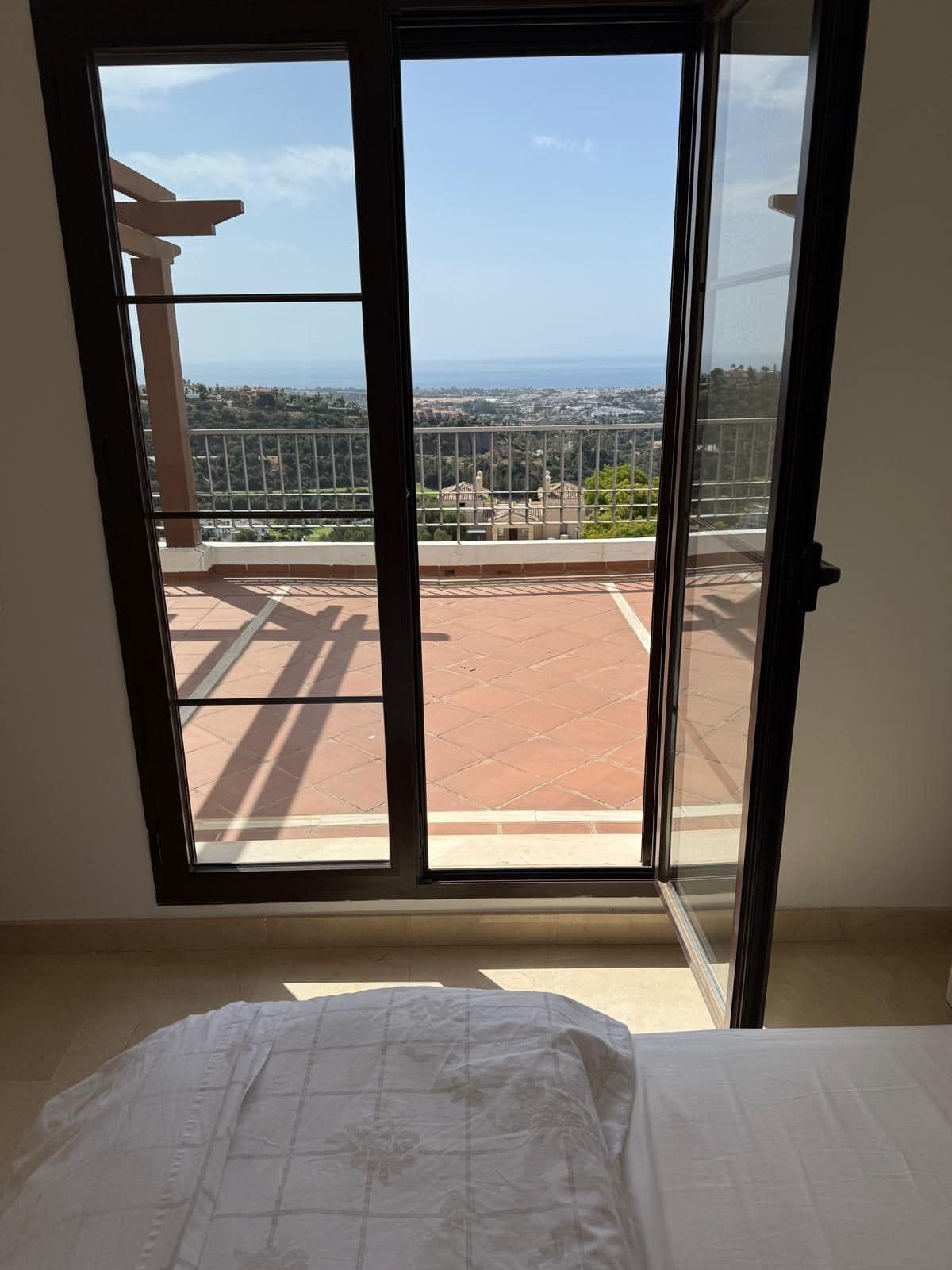 2 bedroom Apartment in Benahavís in Benahavís - foto 6