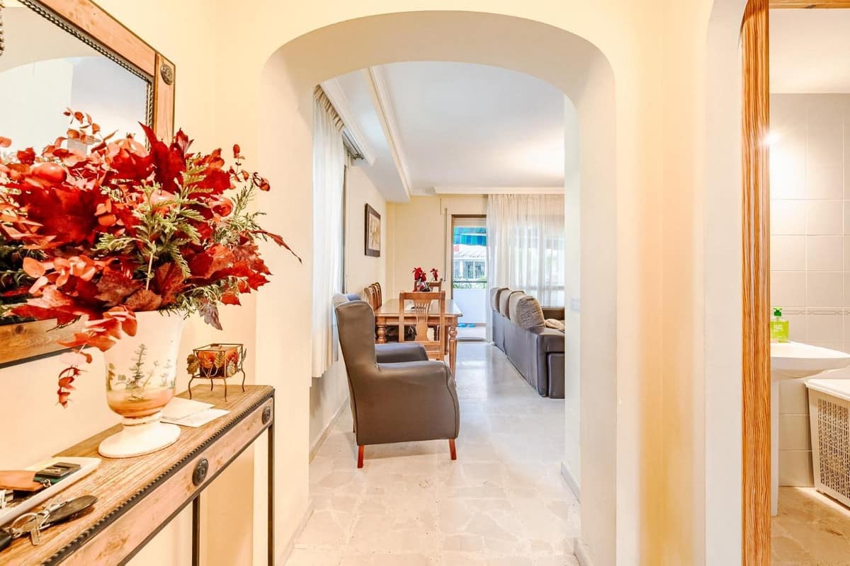 4-slaapkamer villa in Estepona met privégarage en tuin in Estepona - foto 4