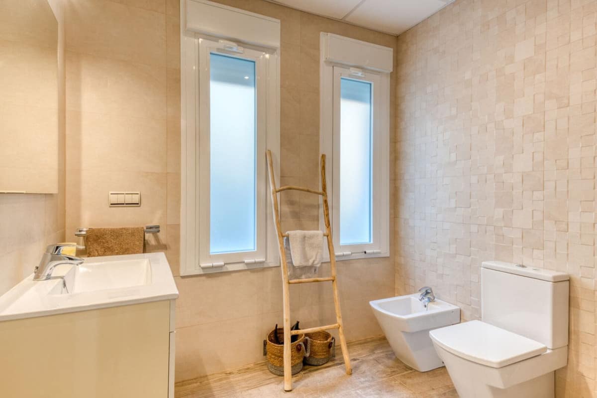 Drie slaapkamers villa direct aan de golfbaan in Riviera del Sol in Riviera del Sol - foto 16