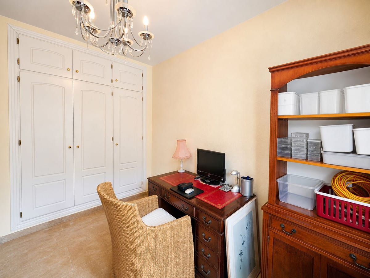 Drie-slaapkamer villa in La Duquesa aan de haven in La Duquesa - foto 11