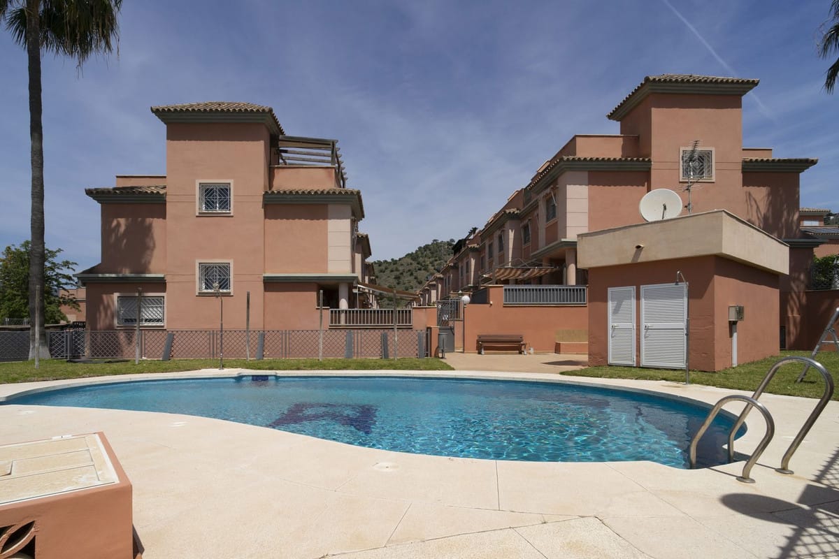 3 bedroom House in Málaga in Málaga - foto 7