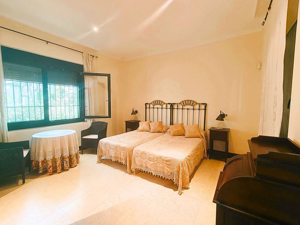 7-slaapkamer villa aan Frontline Golf in San Roque Club in San Roque Club - foto 20