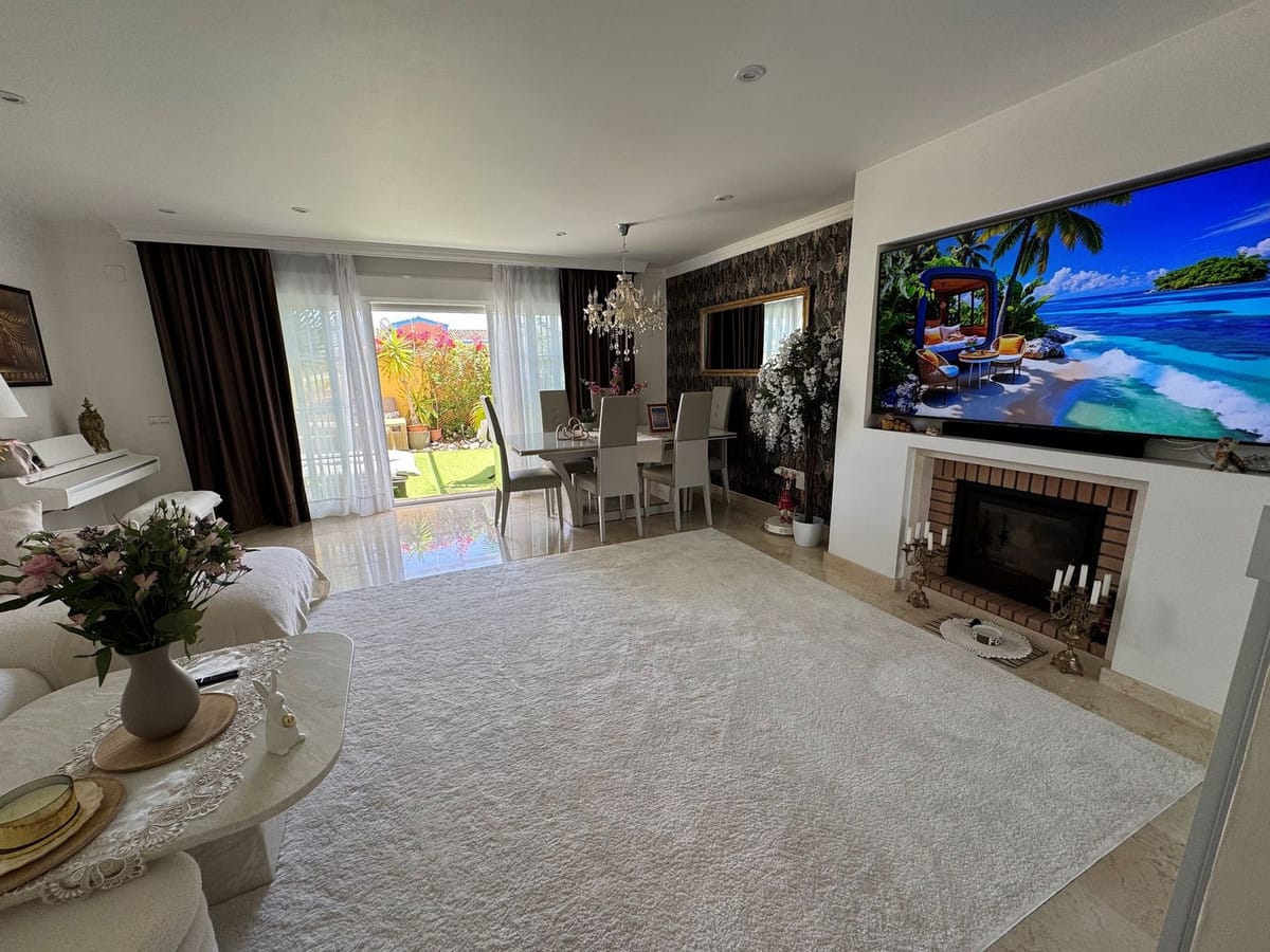 4-slaapkamer rijwoning in Calahonda met privé tuin en garage in Calahonda - foto 3