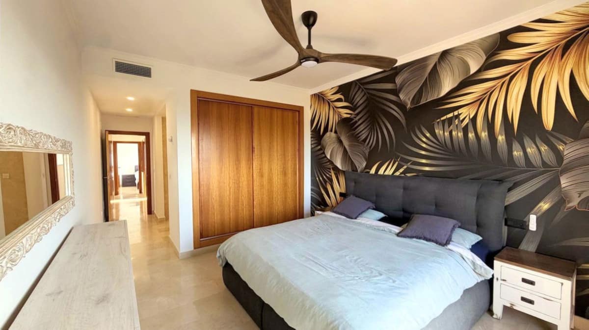 Ruime 5-slaapkamer villa in Estepona met panoramisch uitzicht in Estepona - foto 19
