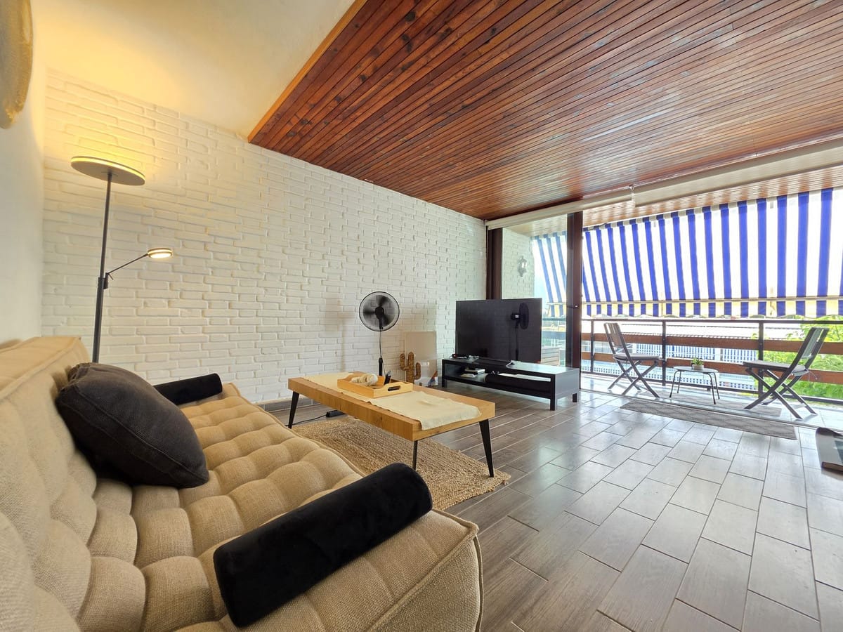 Charmant 1-slaapkamer penthouse met zwembadzicht in Cortijo Blanco, Marbella in Cortijo Blanco - foto 2
