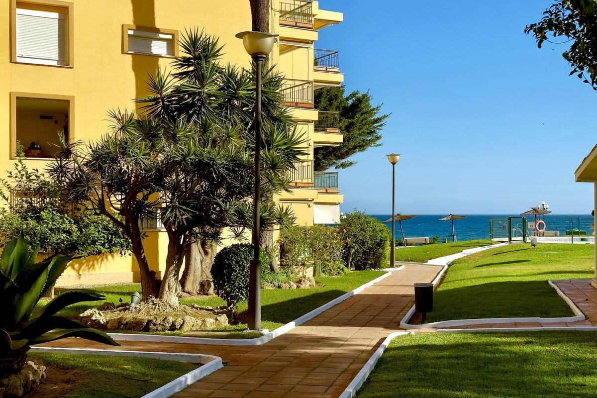 Drie slaapkamers appartement aan Playa Bella, Estepona in Estepona - foto 16