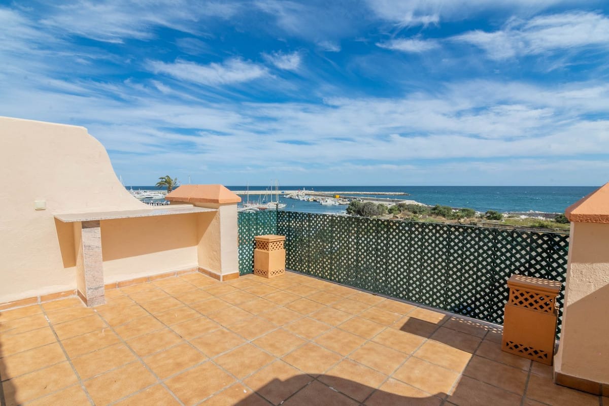 4-slaapkamerwoning in Estepona in Estepona - foto 3