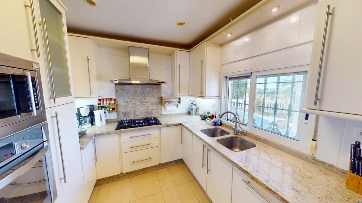 Villa met 4 slaapkamers in Vélez‑Málaga — R5165050 in Vélez-Málaga - foto 20