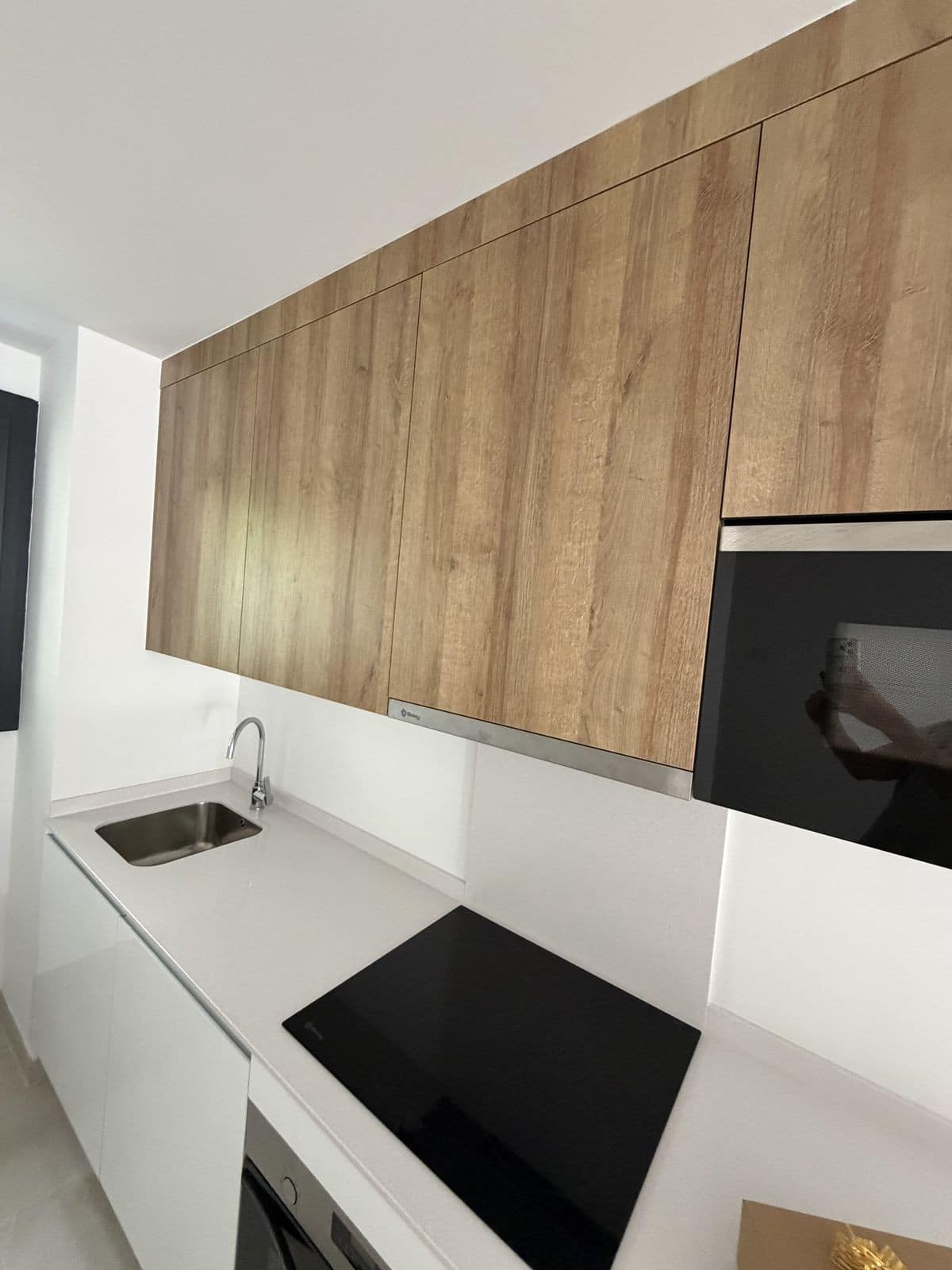 Nieuw 2-slaapkamer appartement in Estepona, op 400 m van het strand in Estepona - foto 8