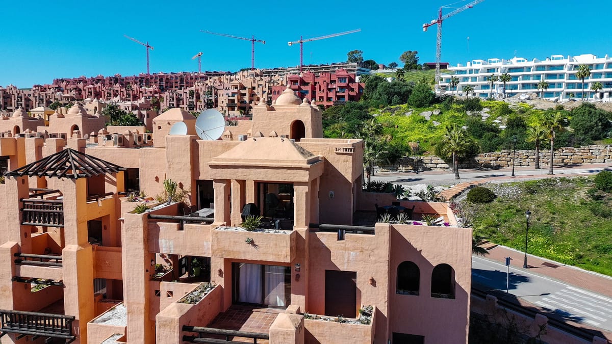 3-slaapkamer penthouse in La Duquesa met zeezicht in La Duquesa - foto 2