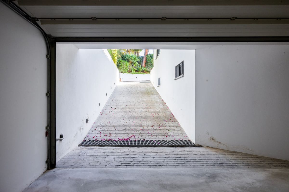 6-slaapkamer villa in Artola in Artola - foto 5