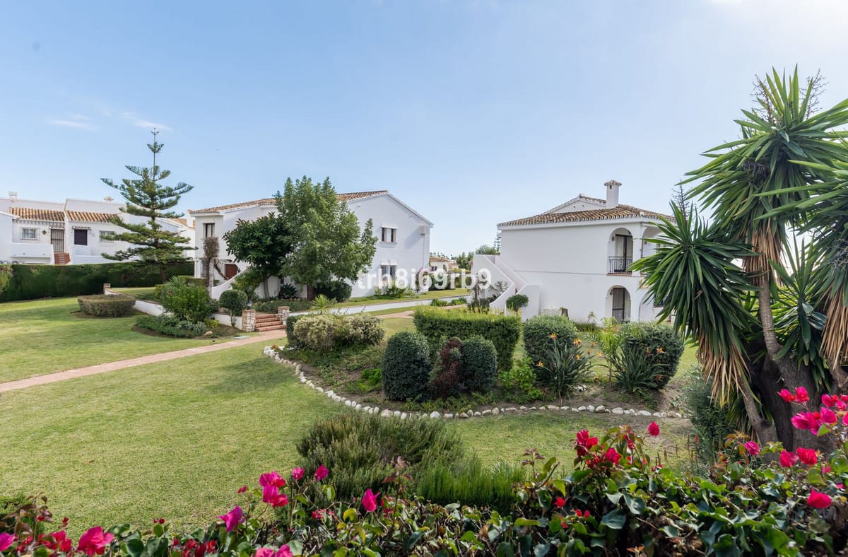 Charmant appartement in Pueblo Cortés del Golf, Benahavís in Benahavís - foto 2