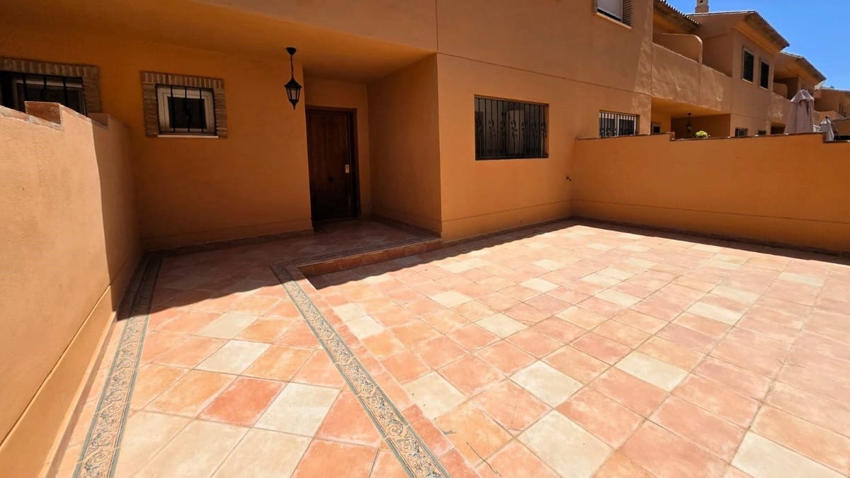 4 bedroom House in La Cala De Mijas in La Cala de Mijas - foto 2