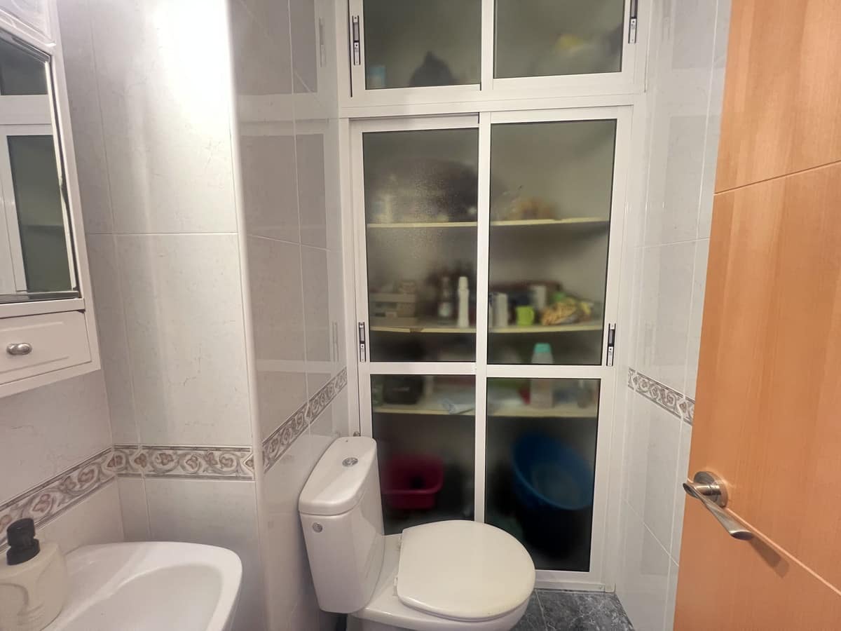 Topverdiepingsappartement met zeezicht in Málaga – 3 slaapkamers in Málaga - foto 7