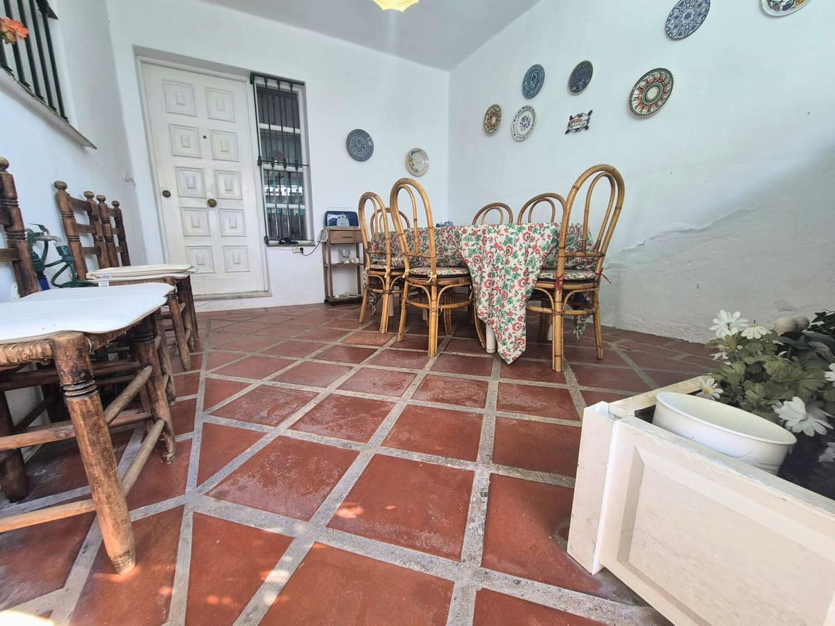 5-slaapkamerwoning in Los Boliches in Los Boliches - foto 2