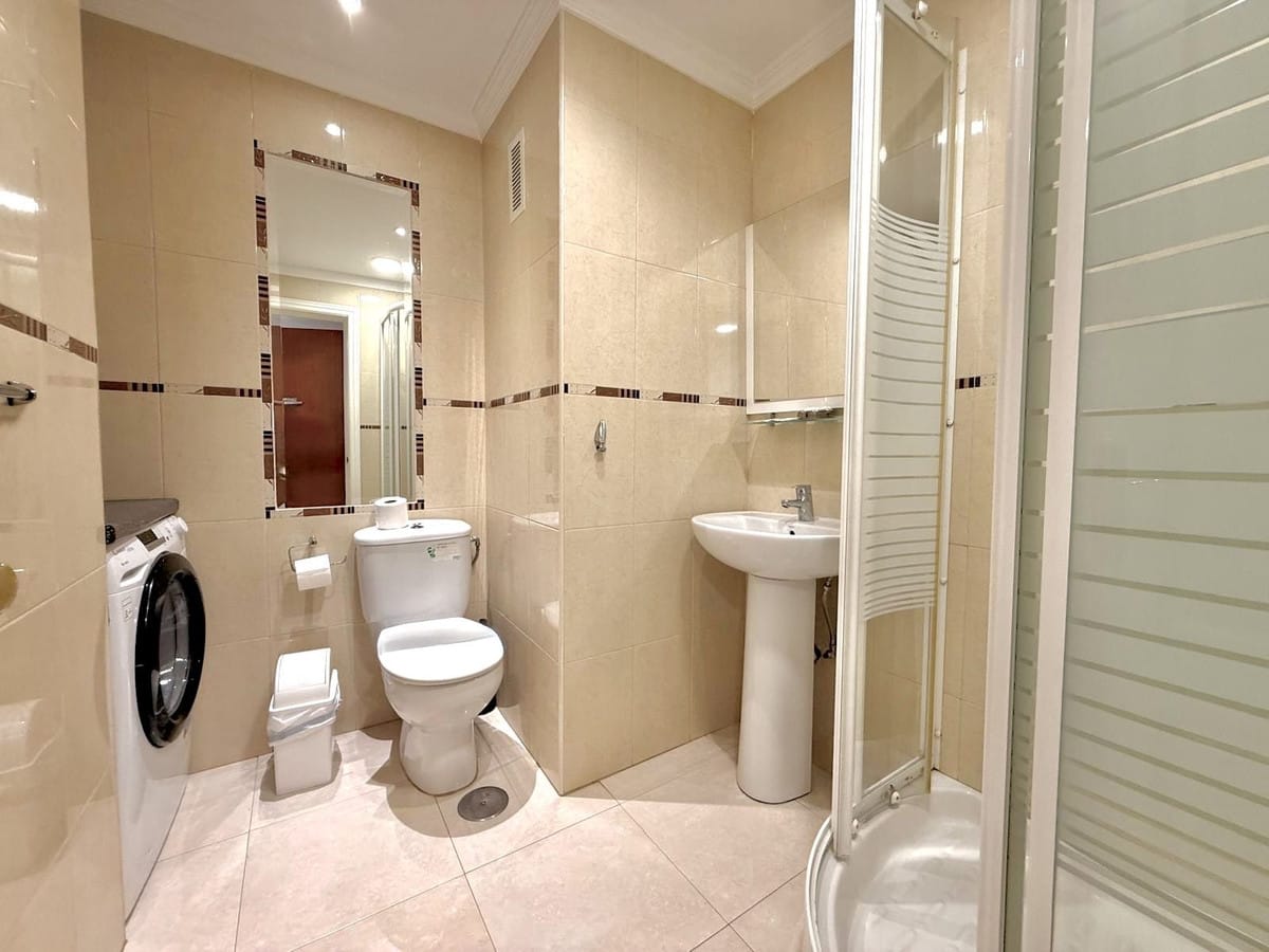 1 bedroom Apartment in Fuengirola in Fuengirola - foto 9