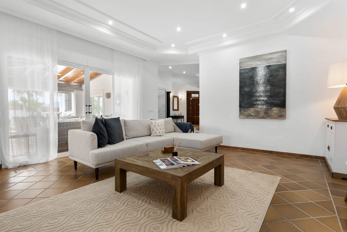 Vijf-slaapkamer villa in Las Chapas in Las Chapas - foto 7