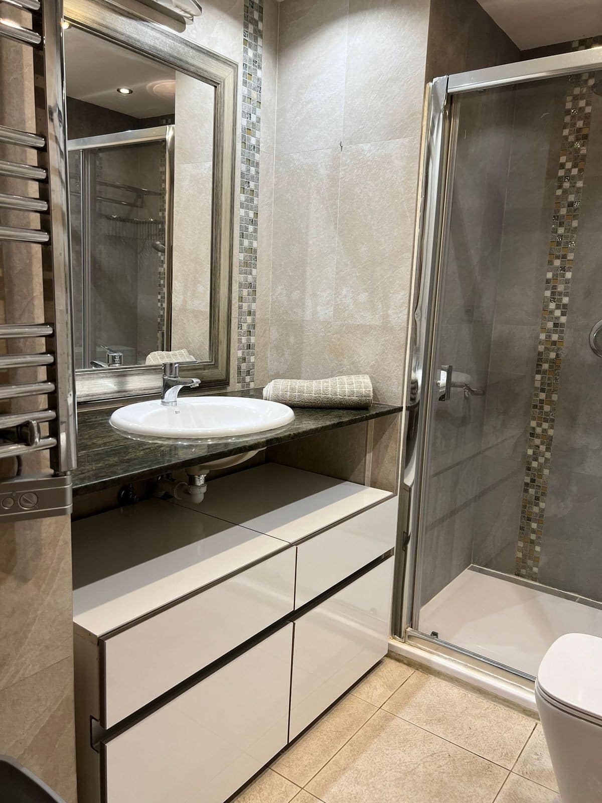 Appartement met 2 slaapkamers in Estepona in Estepona - foto 11