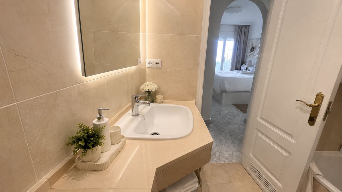 2 bedroom Apartment in Marbella in Marbella - foto 8