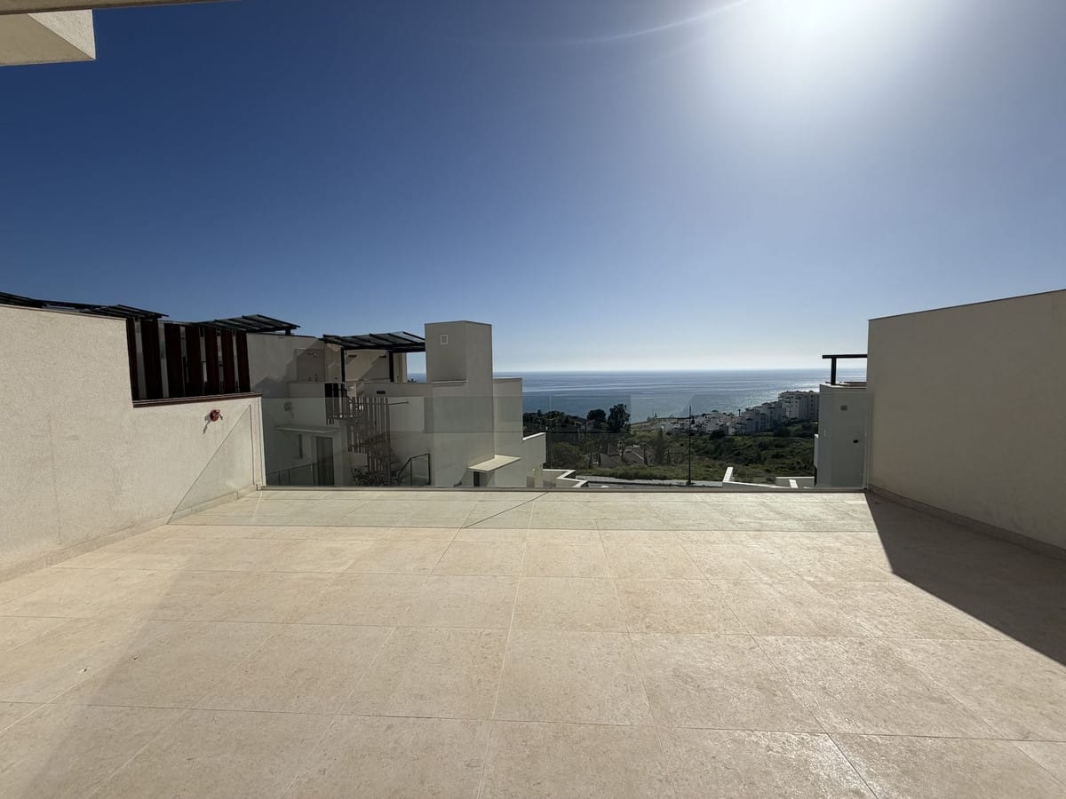 Drie-slaapkamerwoning in Torrox Costa in Torrox Costa - foto 4