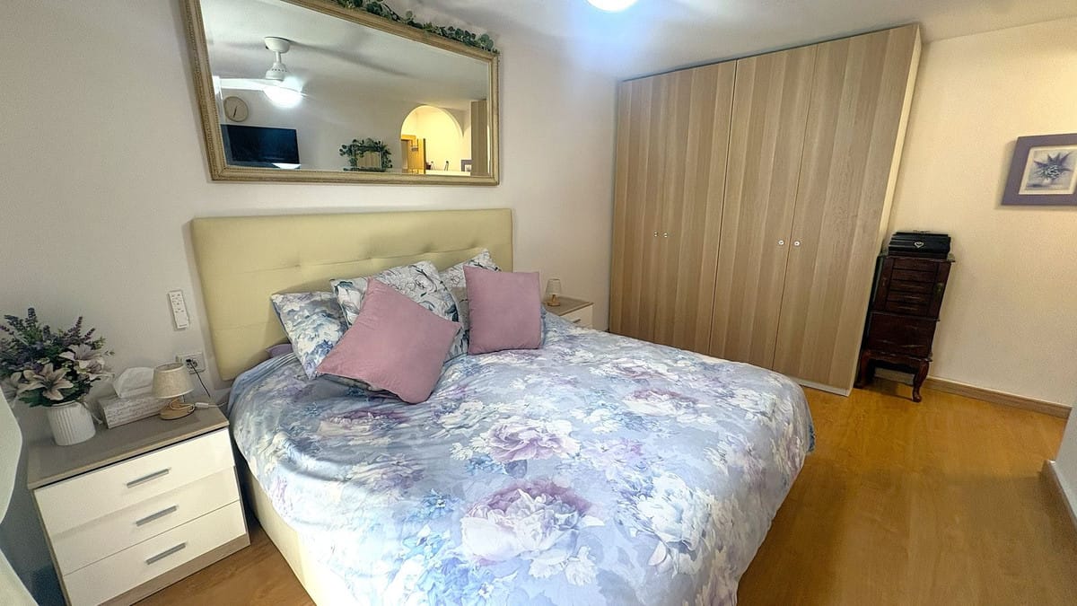 Drie-slaapkamer appartement in Estepona met zeezicht in Estepona - foto 17
