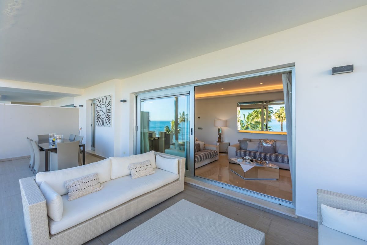 3-slaapkamer appartement aan het strand in Estepona in Estepona - foto 11